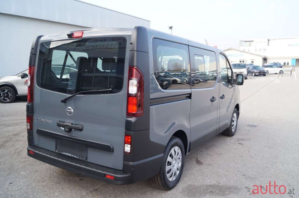 2024' Nissan Primastar photo #3