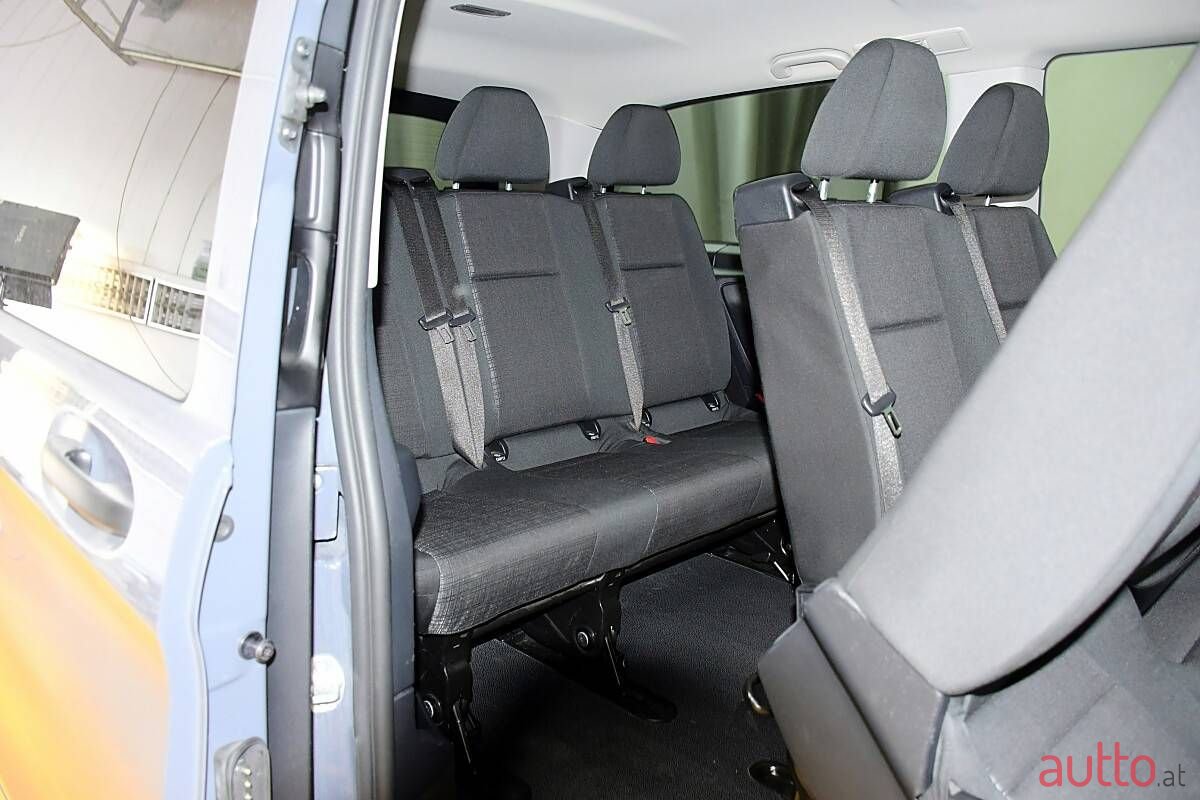 2020' Mercedes-Benz Vito photo #6