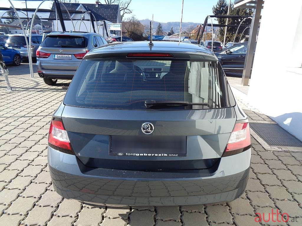 2017' Skoda Fabia photo #3