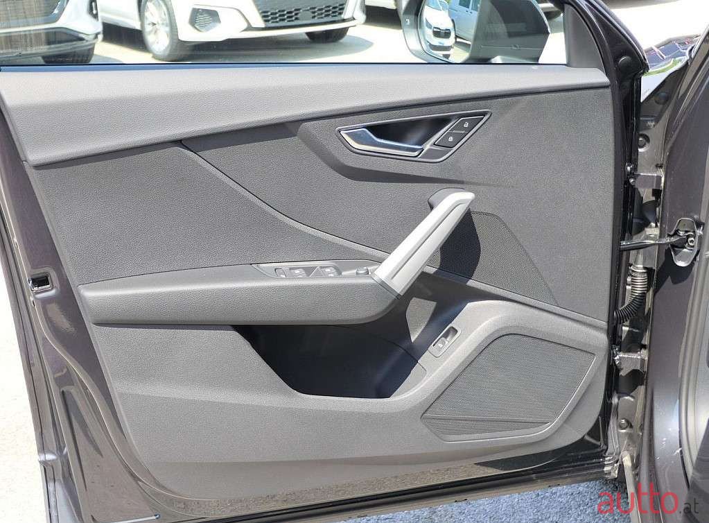 2023' Audi Q2 photo #5