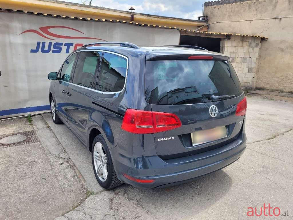 2012' Volkswagen Sharan photo #4