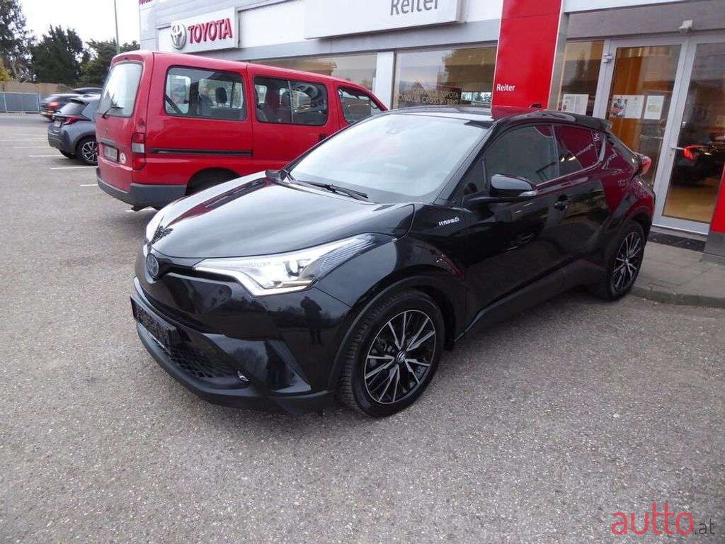 2019' Toyota C-HR photo #2