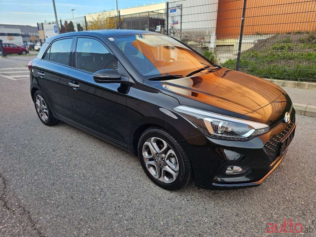 2019' Hyundai i20 photo #4