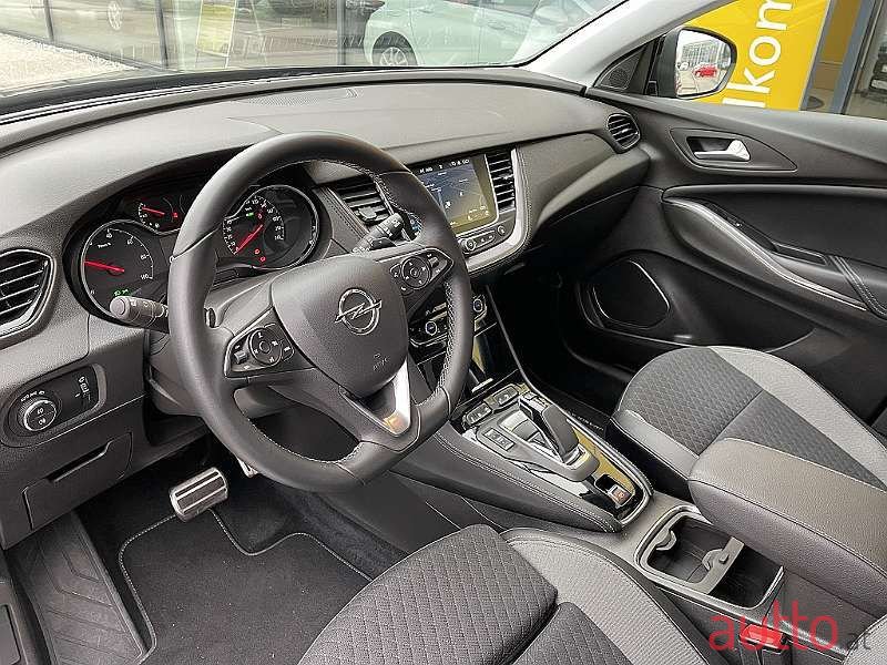 2020' Opel Grandland X photo #4