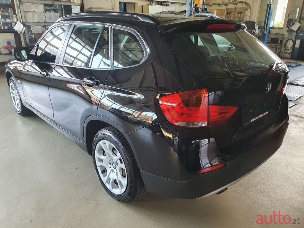 2011' BMW X1 photo #5