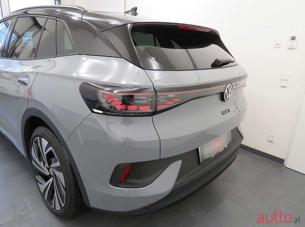 2022' Volkswagen ID.4 photo #3