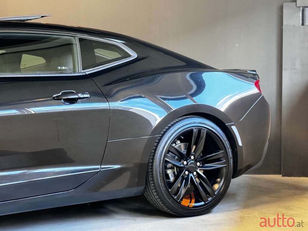 2018' Chevrolet Camaro photo #6