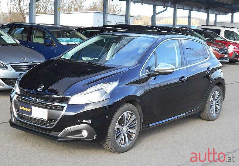 2019' Peugeot 208 photo #1