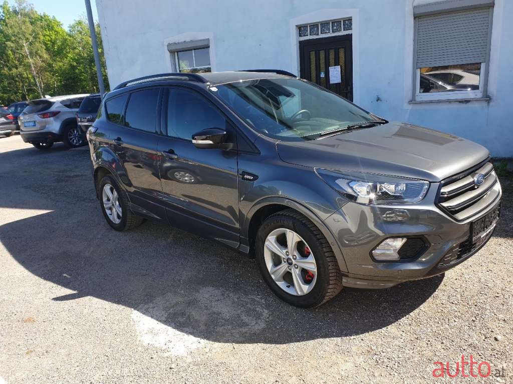 2019' Ford Kuga photo #3