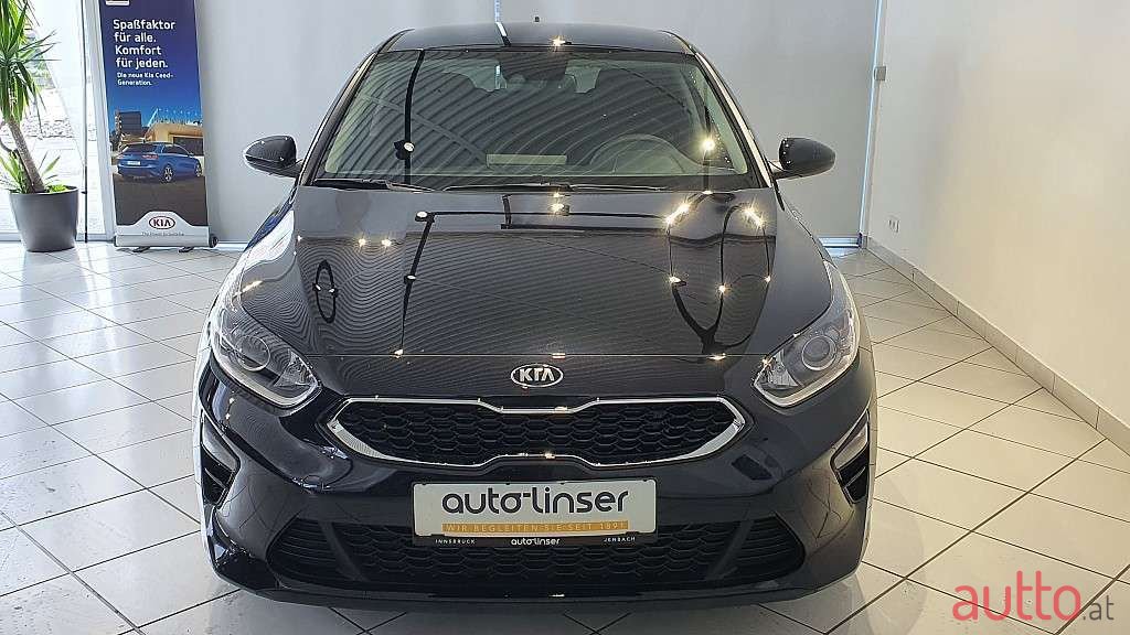 2022' Kia Ceed photo #1