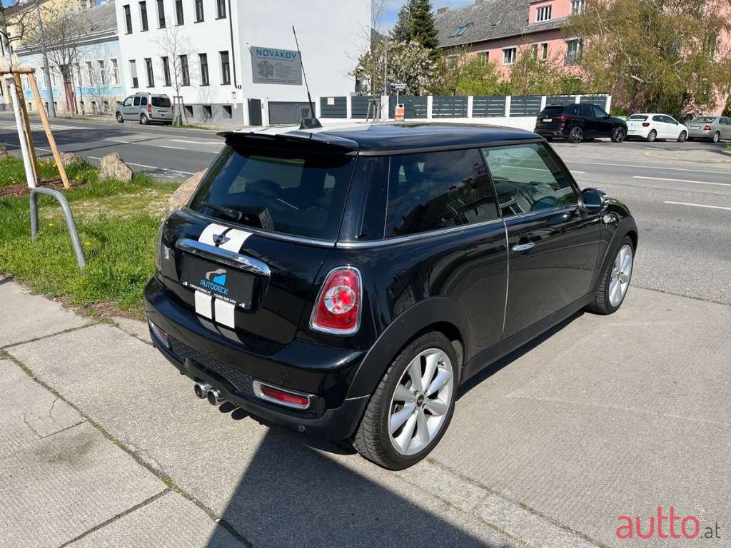 2011' MINI Mini photo #6