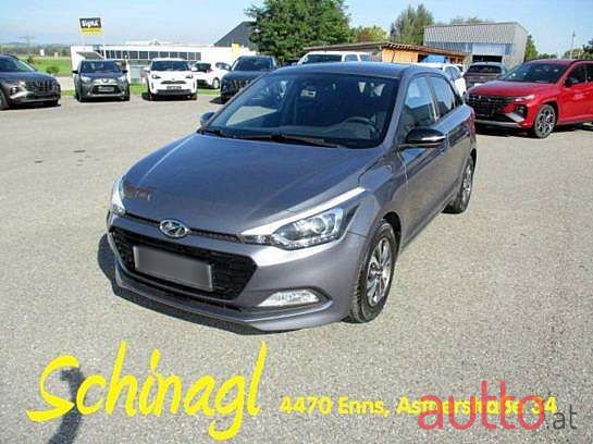 2018' Hyundai i20 photo #2