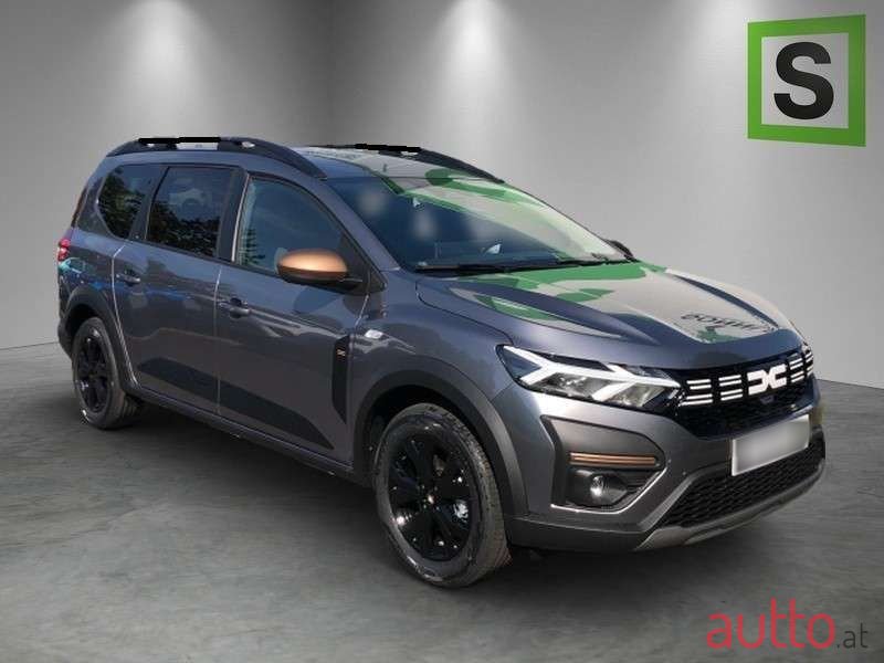 2024' Dacia Jogger photo #4