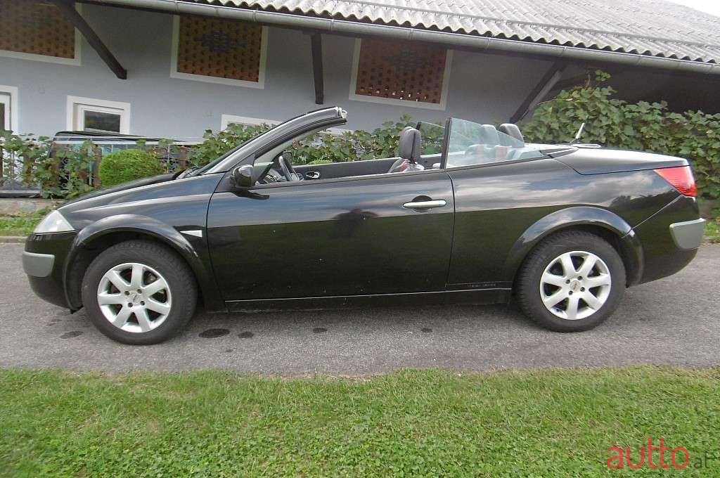 2005' Renault Megane photo #4