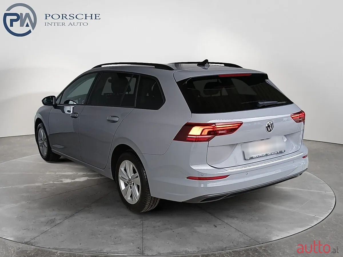 2024' Volkswagen Golf photo #3