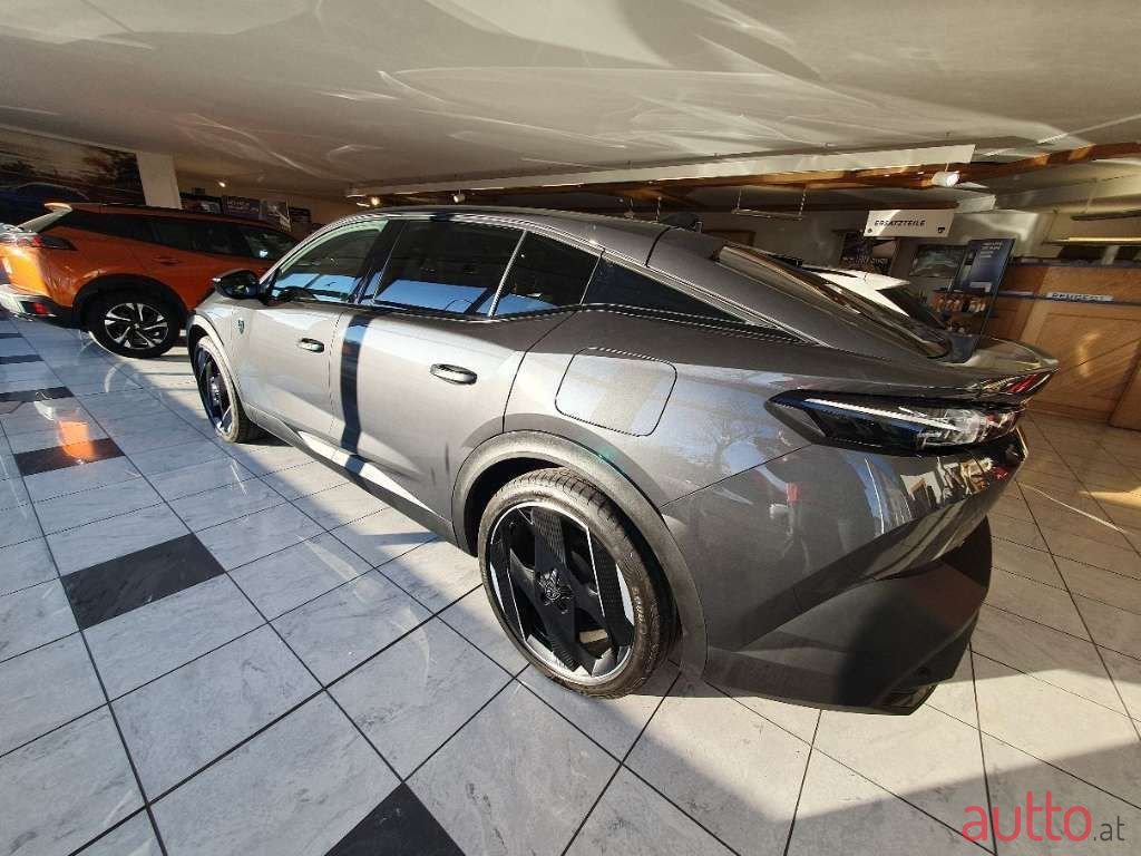 2023' Peugeot 408 photo #3