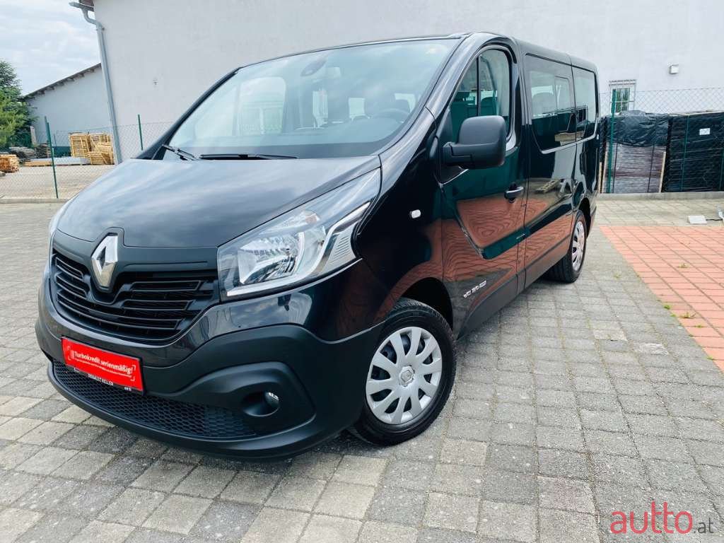 2015' Renault Trafic photo #1