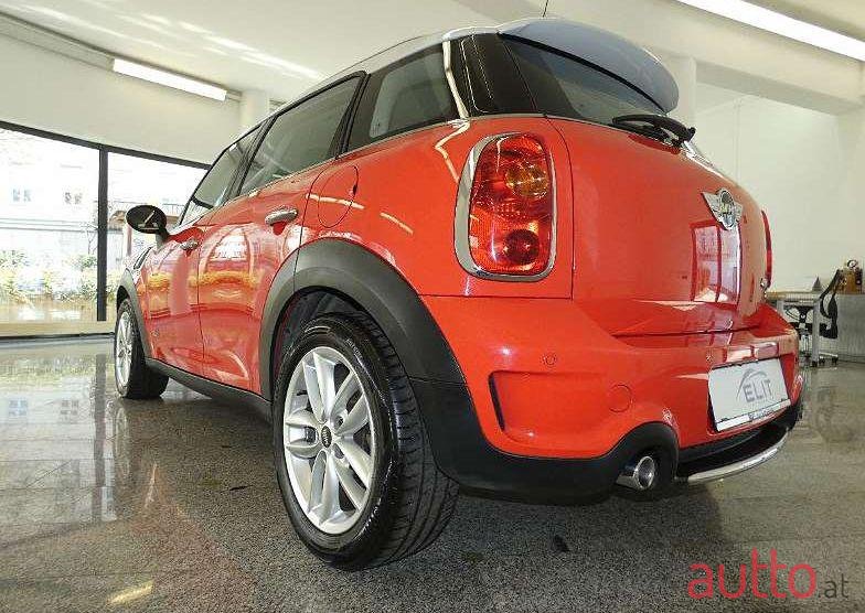 2011' MINI Countryman photo #1