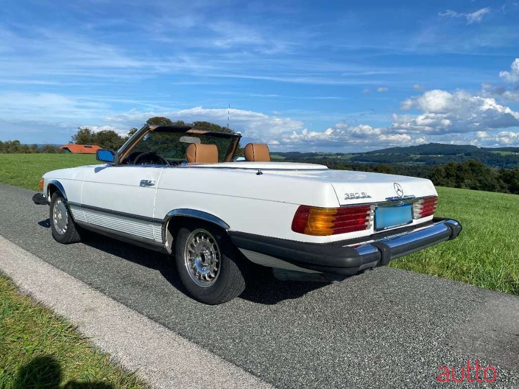 1982' Mercedes-Benz Sl-Klasse photo #4