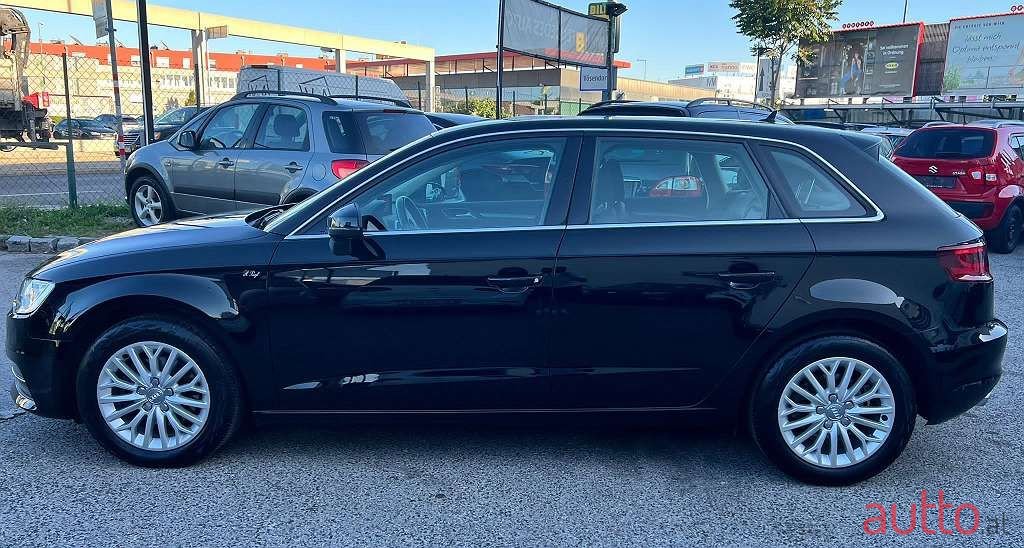 2013' Audi A3 photo #2