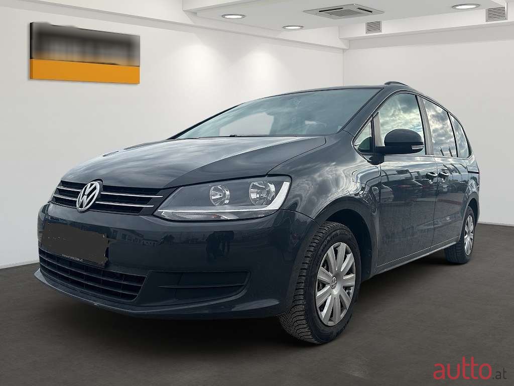 2012' Volkswagen Sharan photo #1