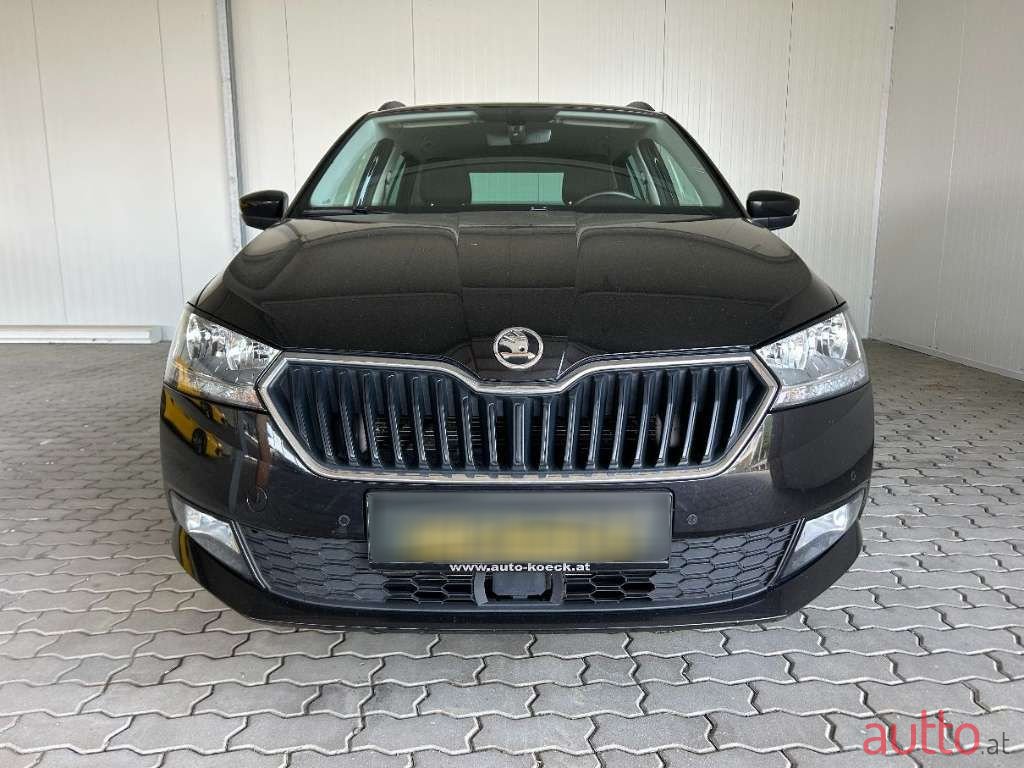 2021' Skoda Fabia photo #2