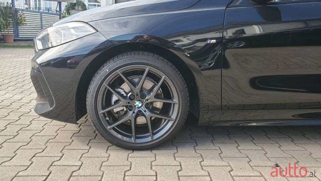 2021' BMW 1Er-Reihe photo #6