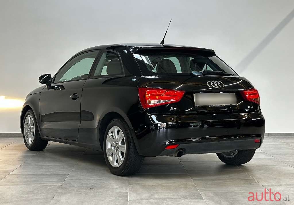 2011' Audi A1 photo #3