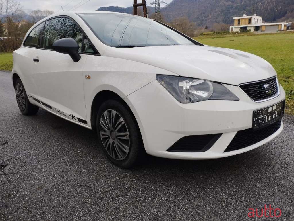2015' SEAT Ibiza photo #6