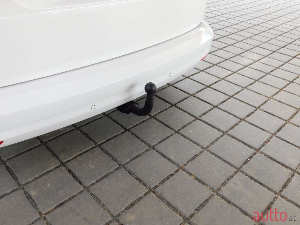 2016' Volkswagen Caddy photo #5