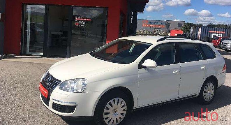 2008' Volkswagen Golf photo #1