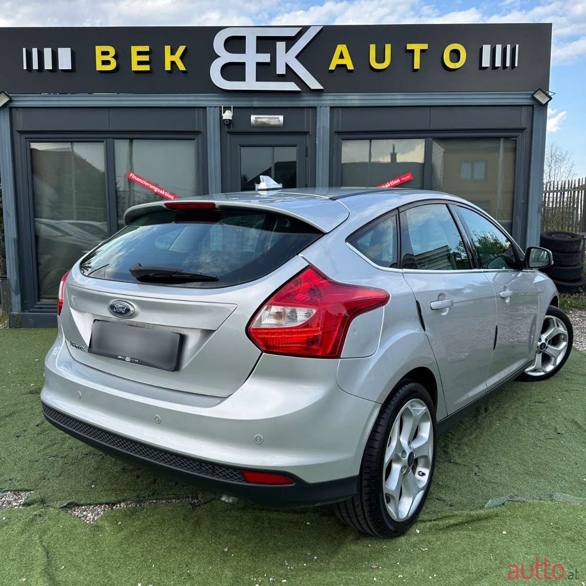 2011' Ford Focus photo #4