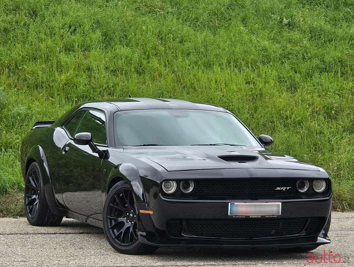 2015' Dodge Challenger photo #2