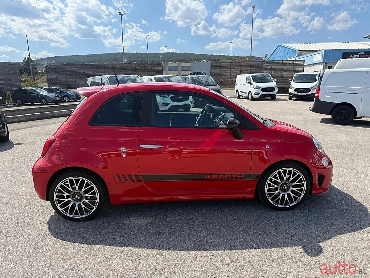 2017' Fiat 500 Abarth photo #4