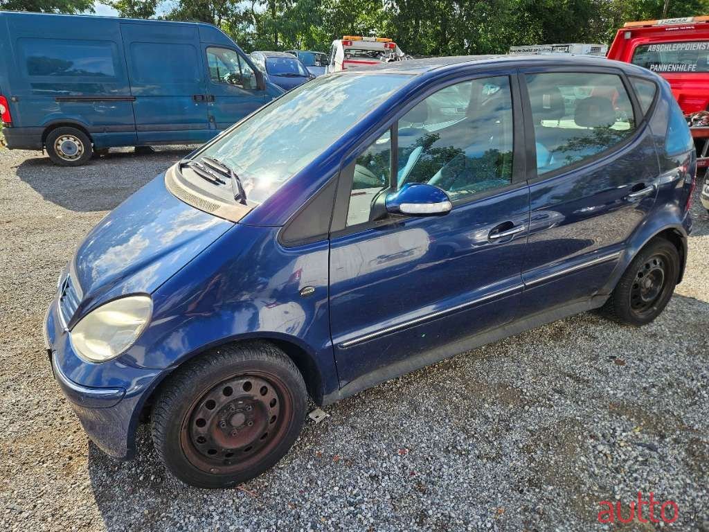 2001' Mercedes-Benz A-Klasse photo #3