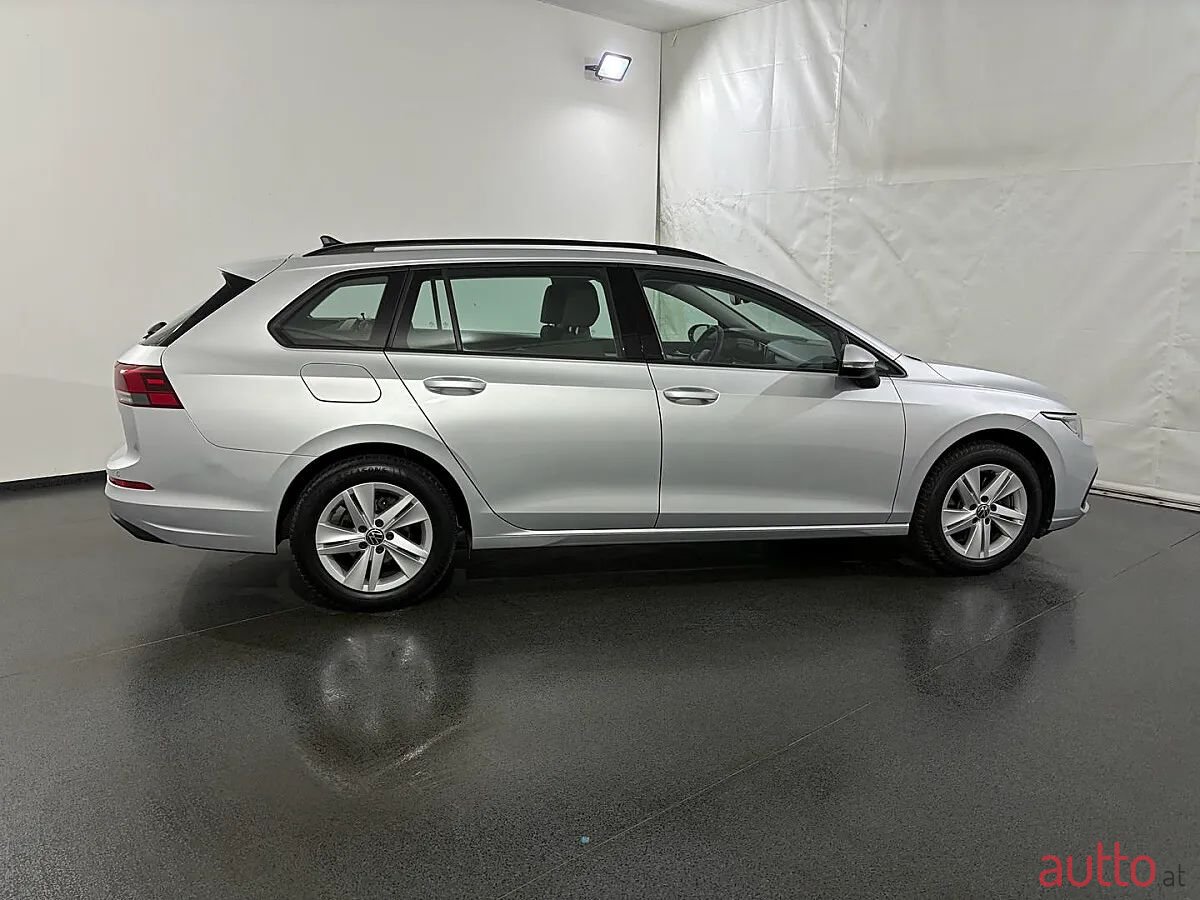 2024' Volkswagen Golf photo #4