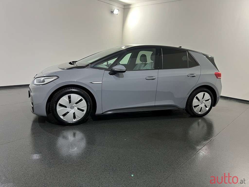 2021' Volkswagen ID.3 photo #3