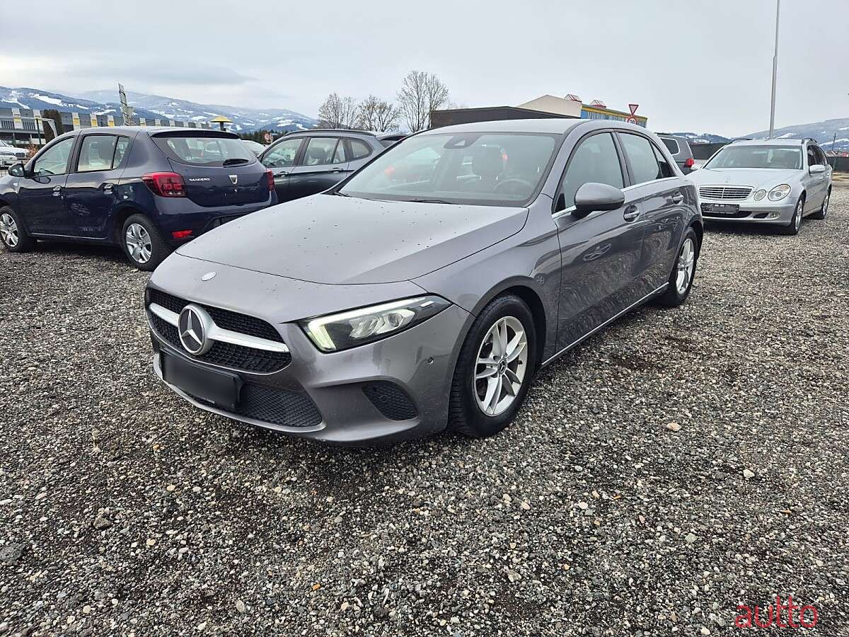 2018' Mercedes-Benz A-Klasse photo #5