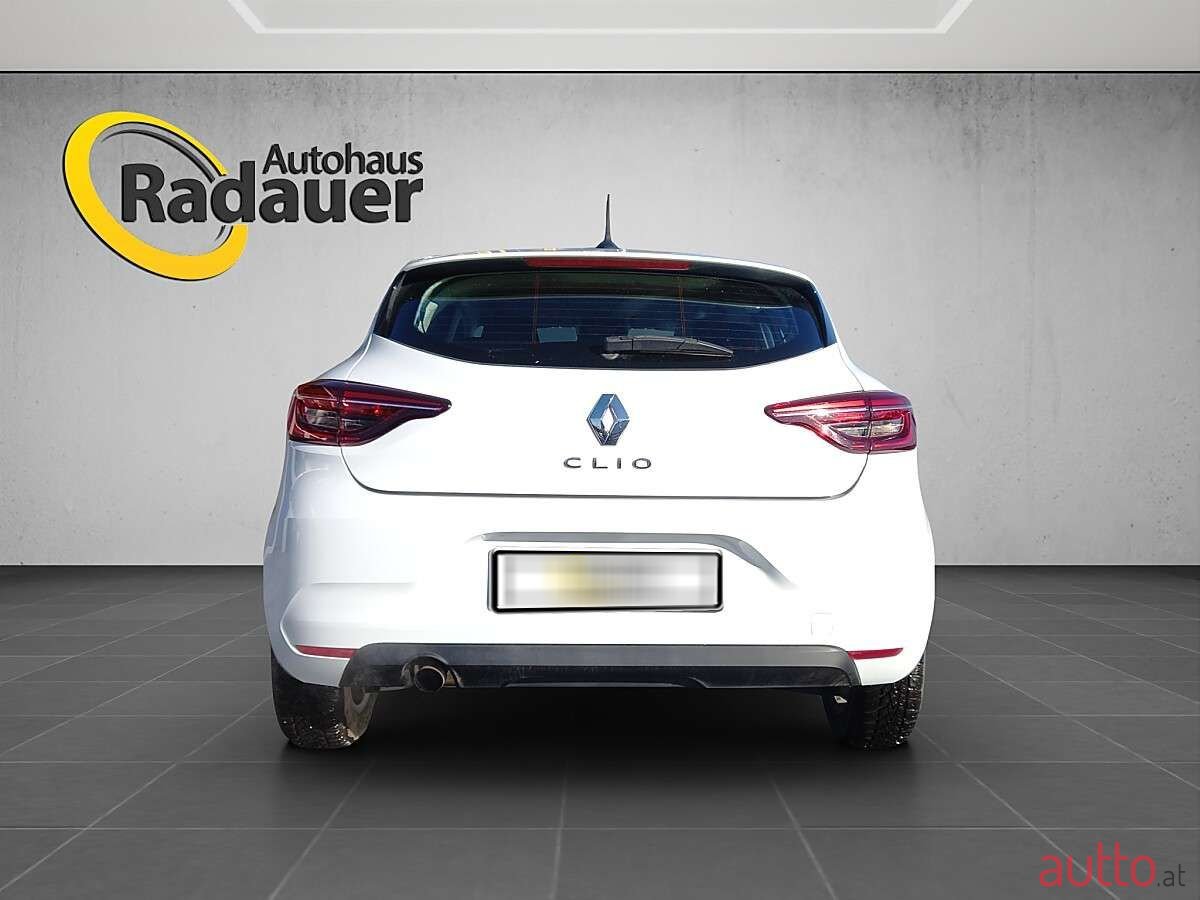2020' Renault Clio photo #4