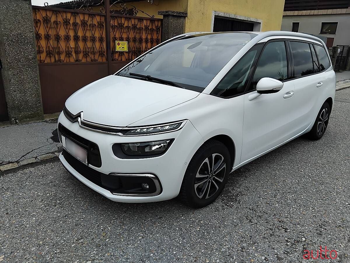 2019' Citroen Grand C4 SpaceTourer photo #1