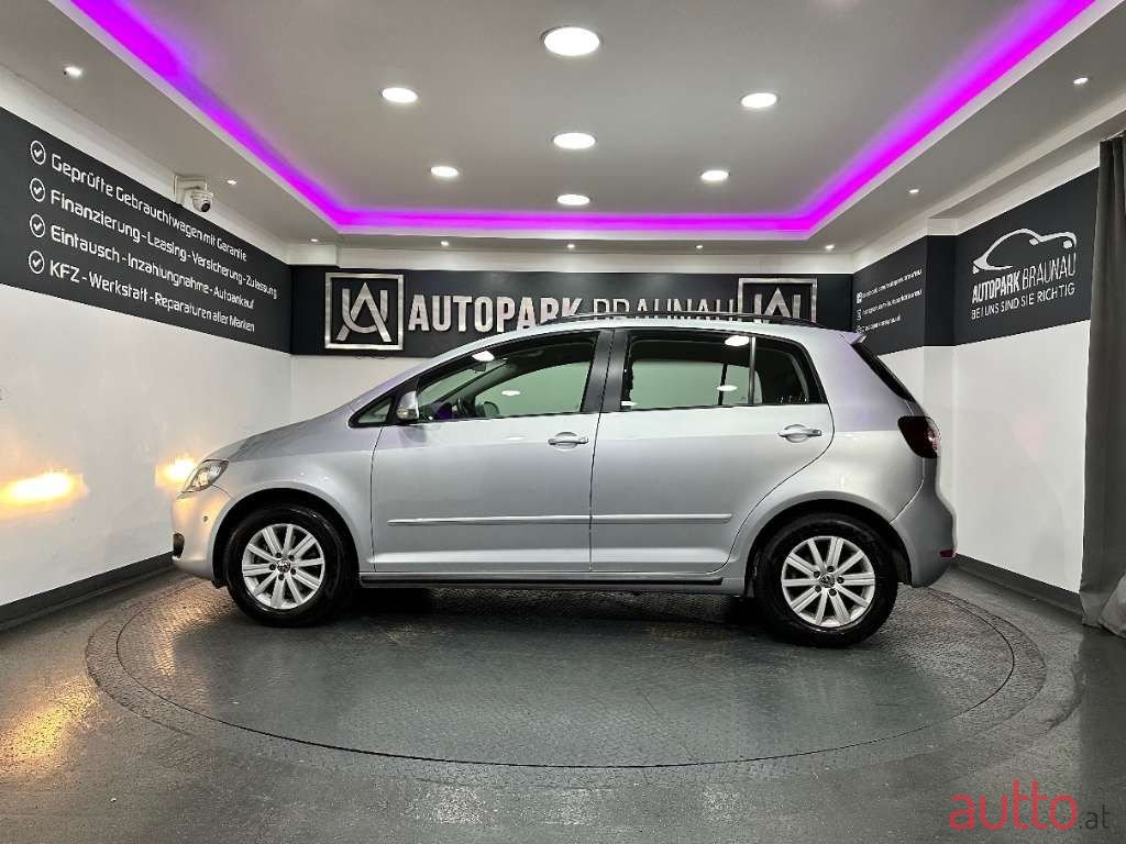 2014' Volkswagen Golf photo #3