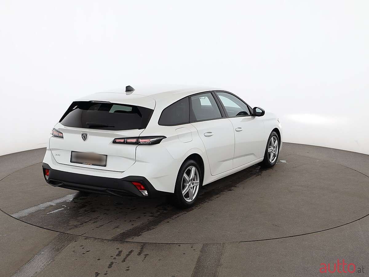 2022' Peugeot 308 photo #4