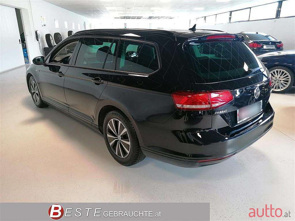 2016' Volkswagen Passat photo #6