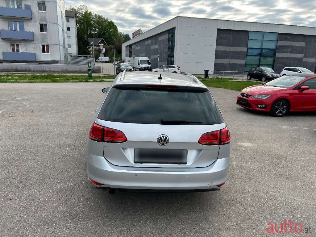 2013' Volkswagen Golf photo #4