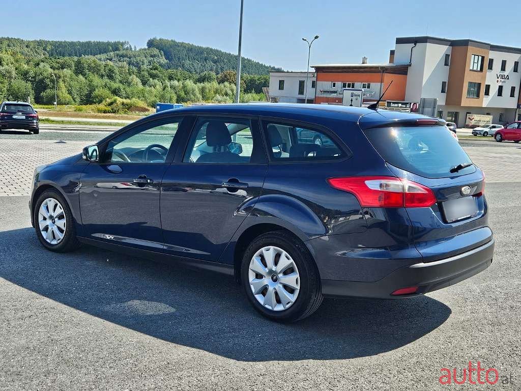 2012' Ford Focus photo #3