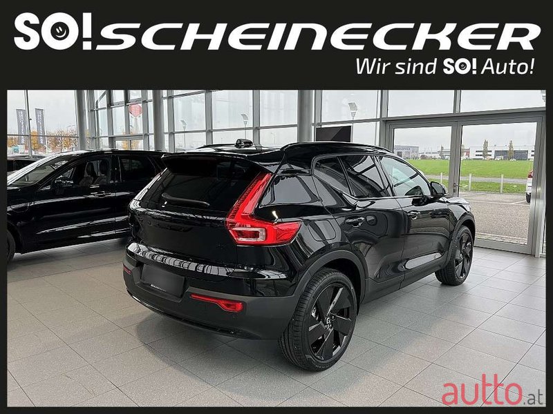 2024' Volvo XC40 photo #4