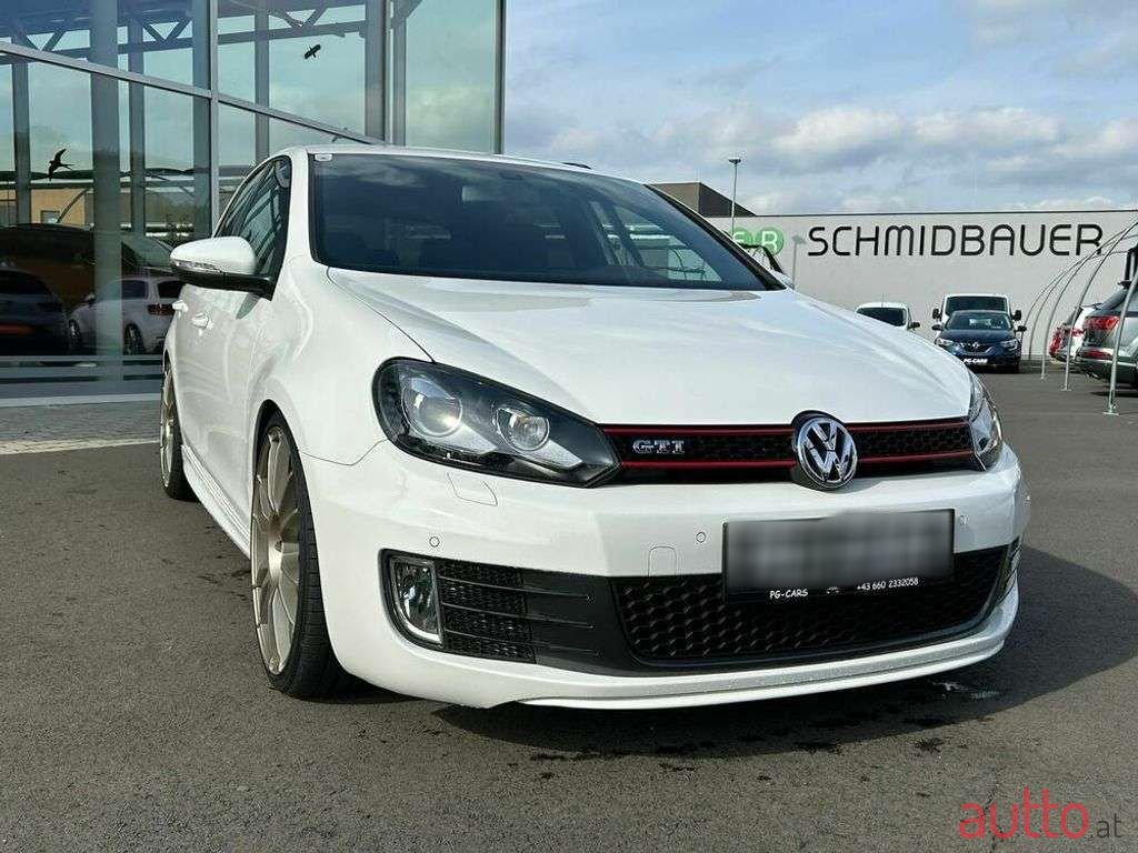2012' Volkswagen Golf photo #2