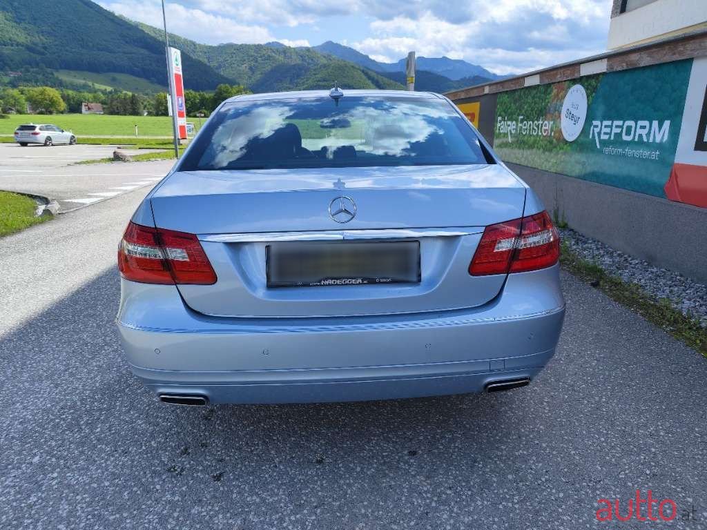 2012' Mercedes-Benz E-Klasse photo #6