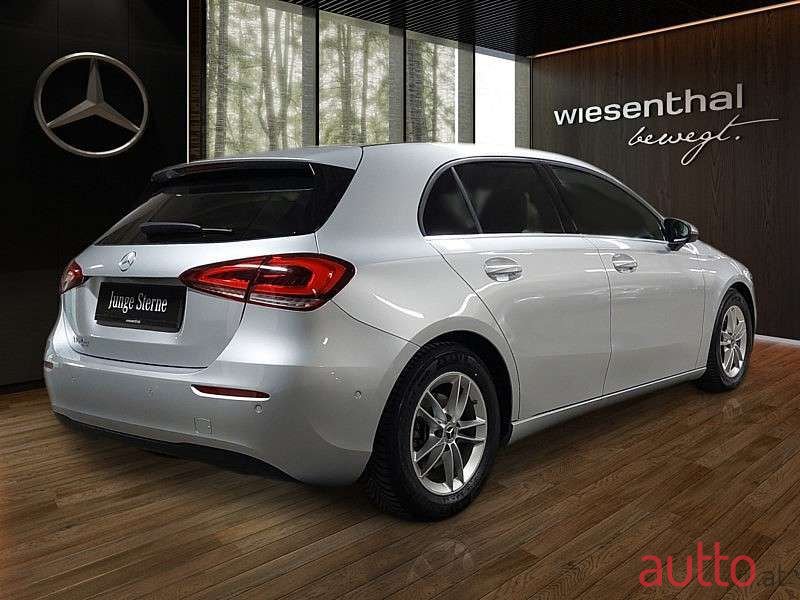 2020' Mercedes-Benz A-Klasse photo #3