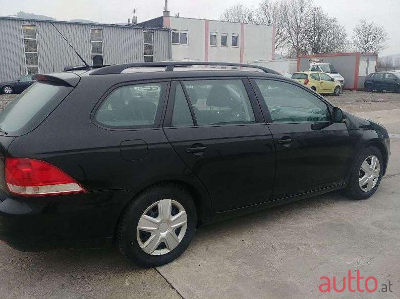 2008' Volkswagen Golf photo #1